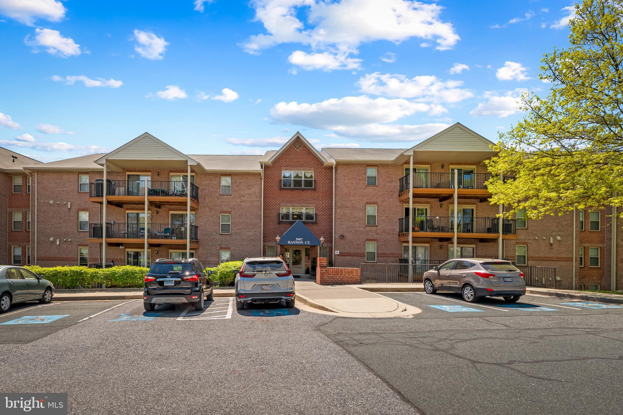 PERRY BROOK CONDOMINIUMS - Residential