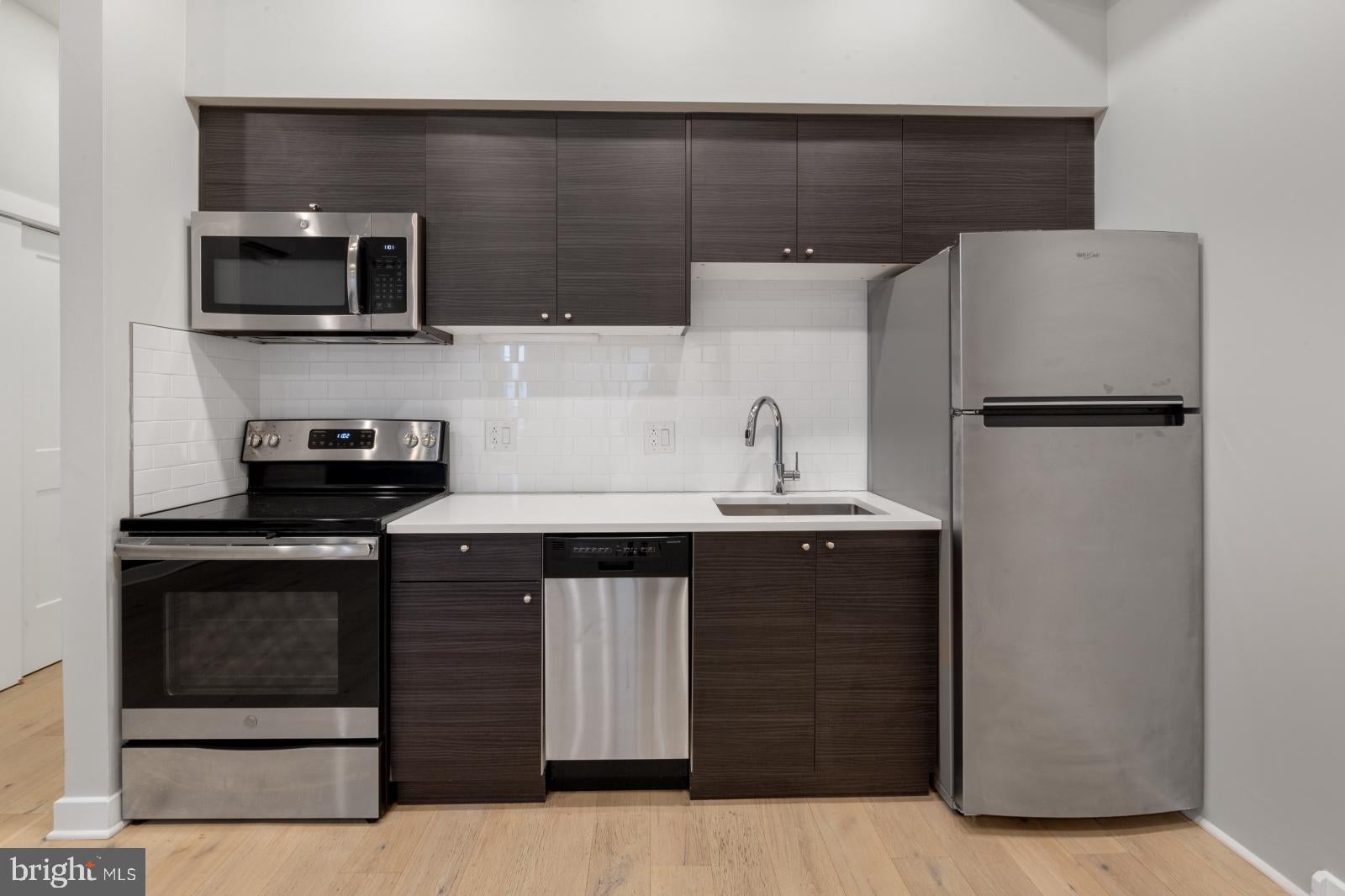 257 N 3RD STREET 5