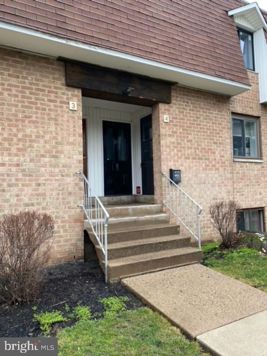 Landlord pays condo fee!! Located near public transit, train, restaurants, and shops,. Property will be in move in condition this month. Newer kitchen, full bath, flooring, lighting, slider door to deck, and fresh paint.