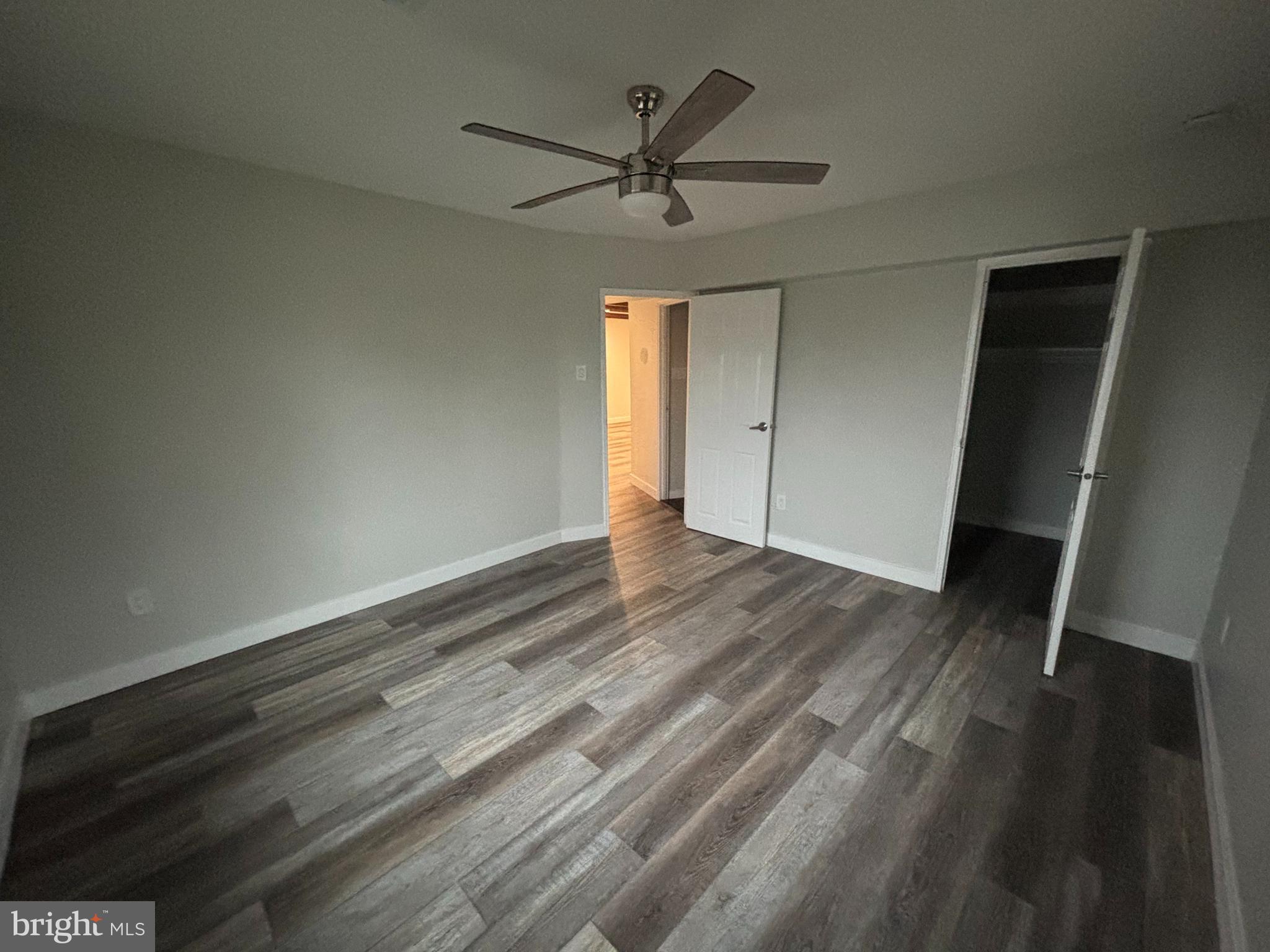 LOG COLLEGE - Residential Lease