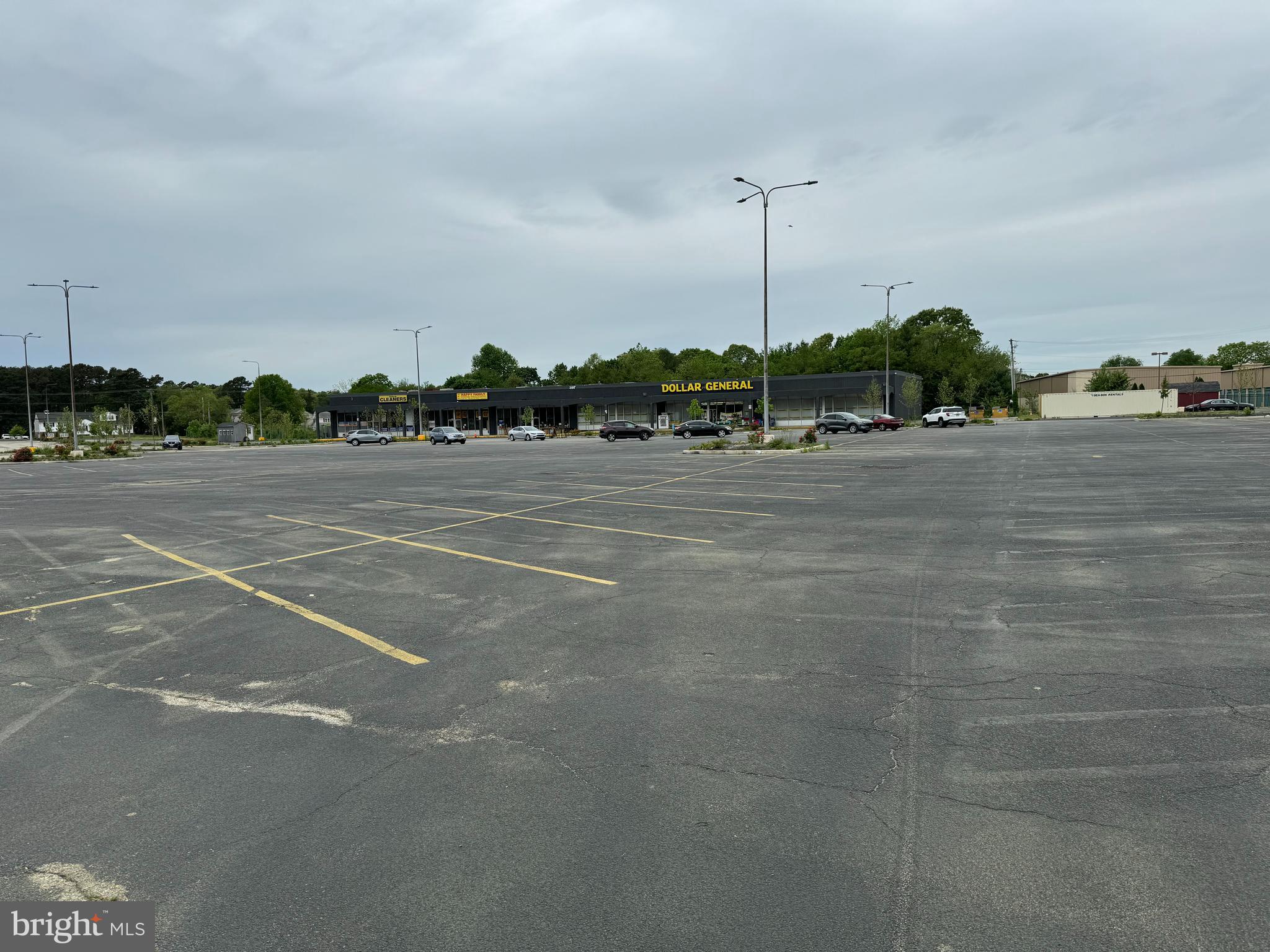 300 S WHITE HORSE PIKE 2