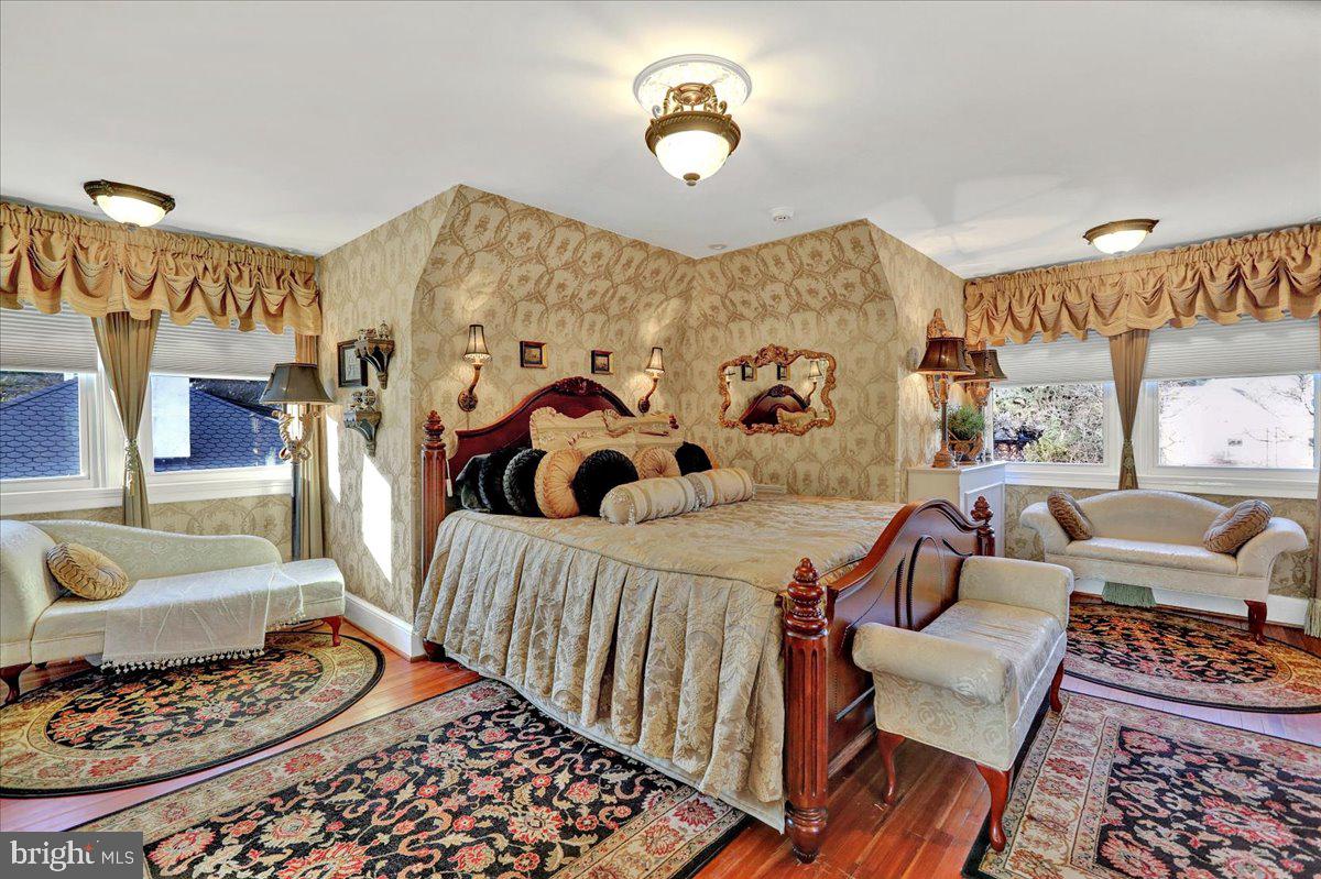 SCHOOL LANE HILLS - Residential