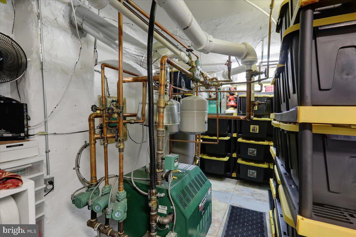 SCHOOL LANE HILLS - Residential