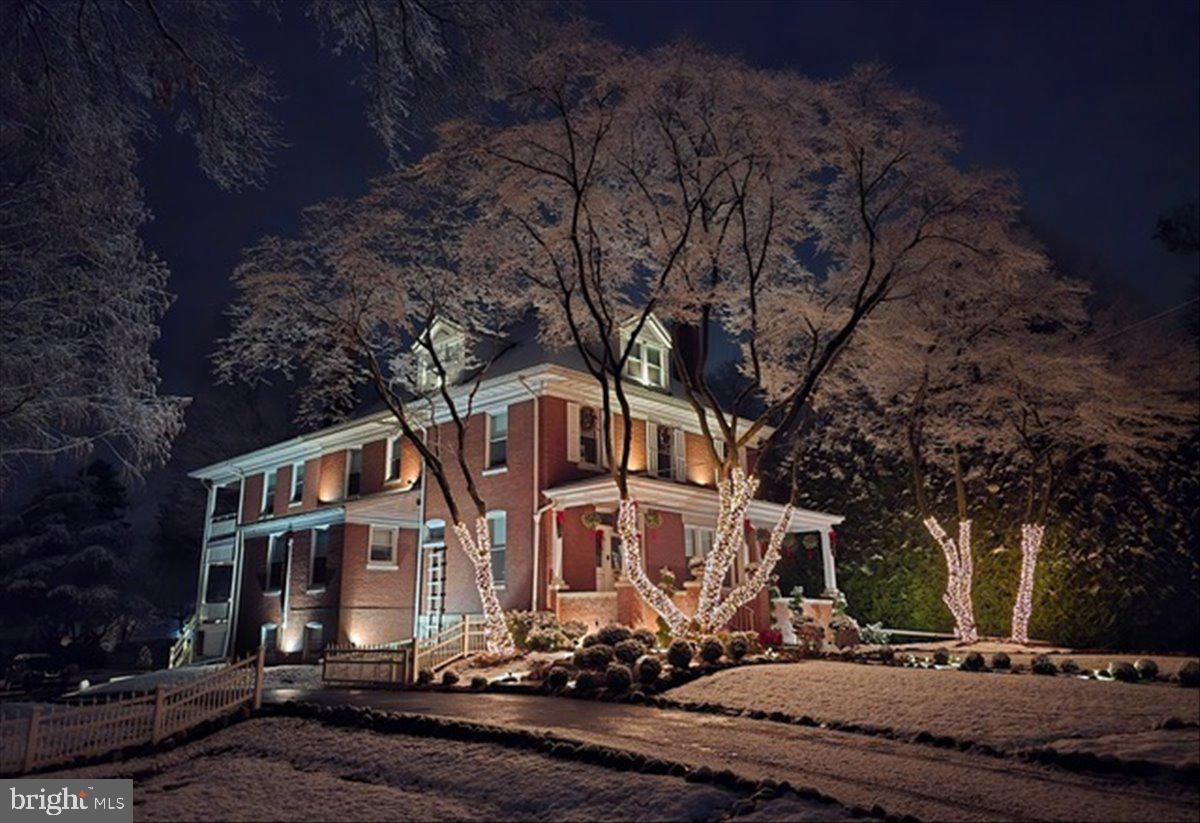 SCHOOL LANE HILLS - Residential