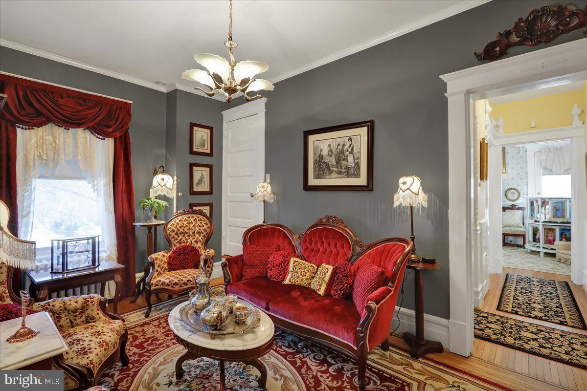 SCHOOL LANE HILLS - Residential