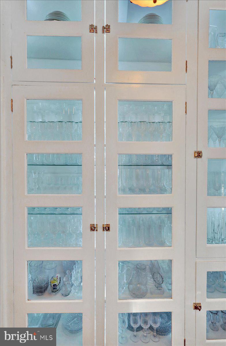 SCHOOL LANE HILLS - Residential