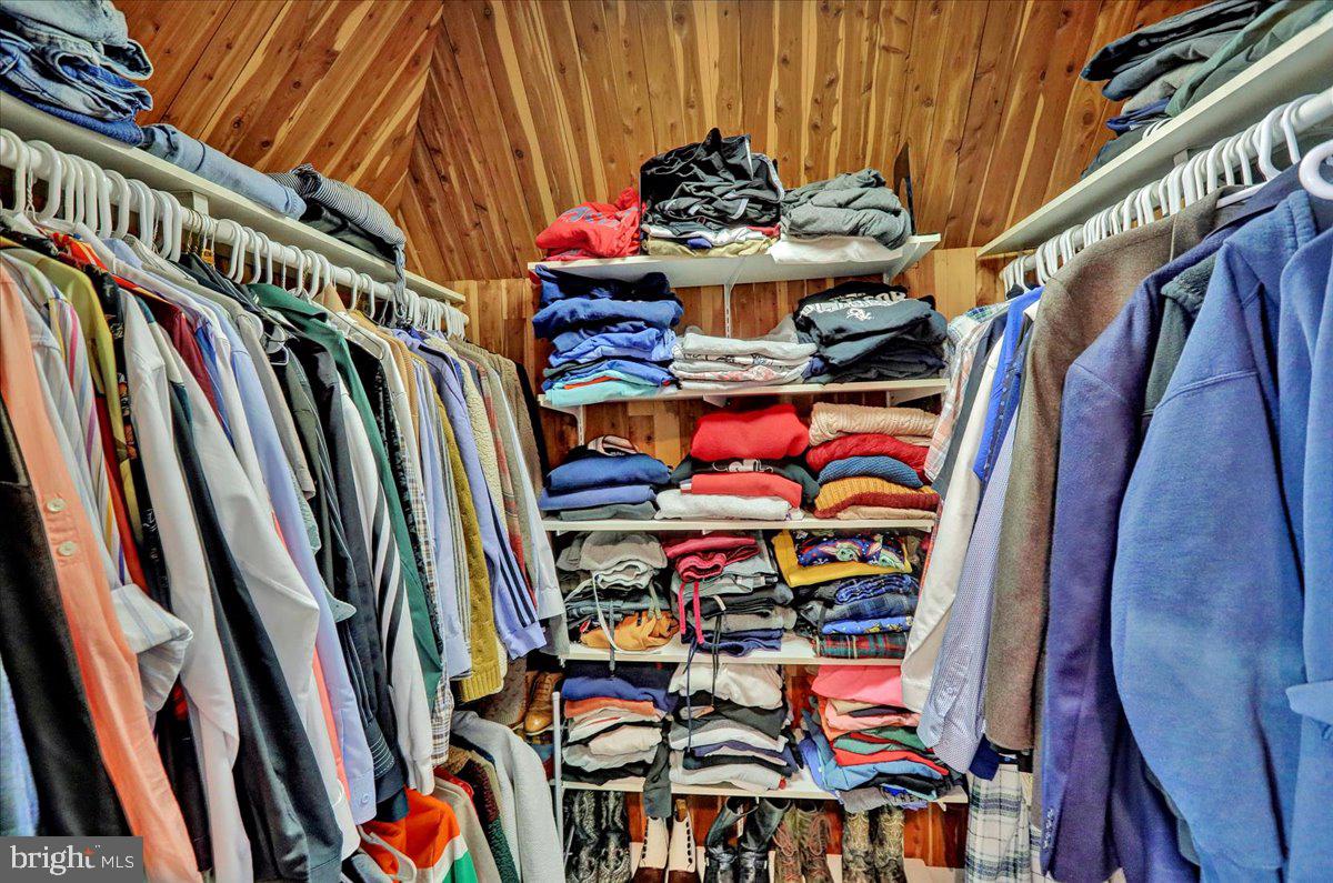 SCHOOL LANE HILLS - Residential