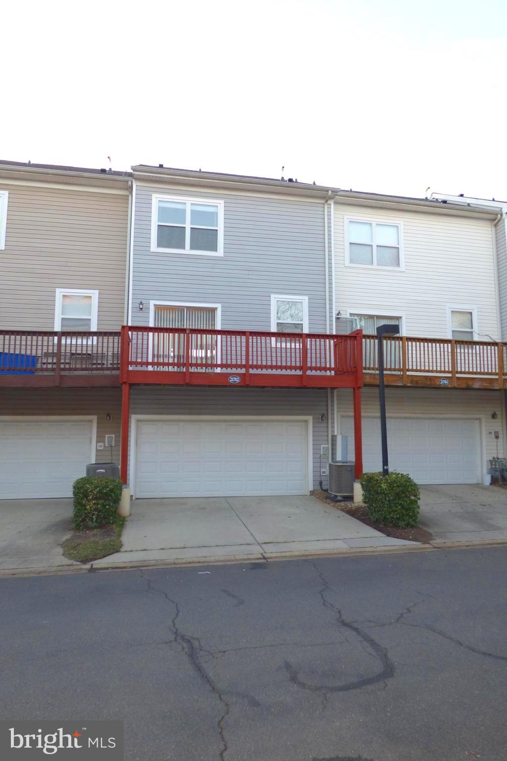 PARKSIDE AT ASHBURN - Residential