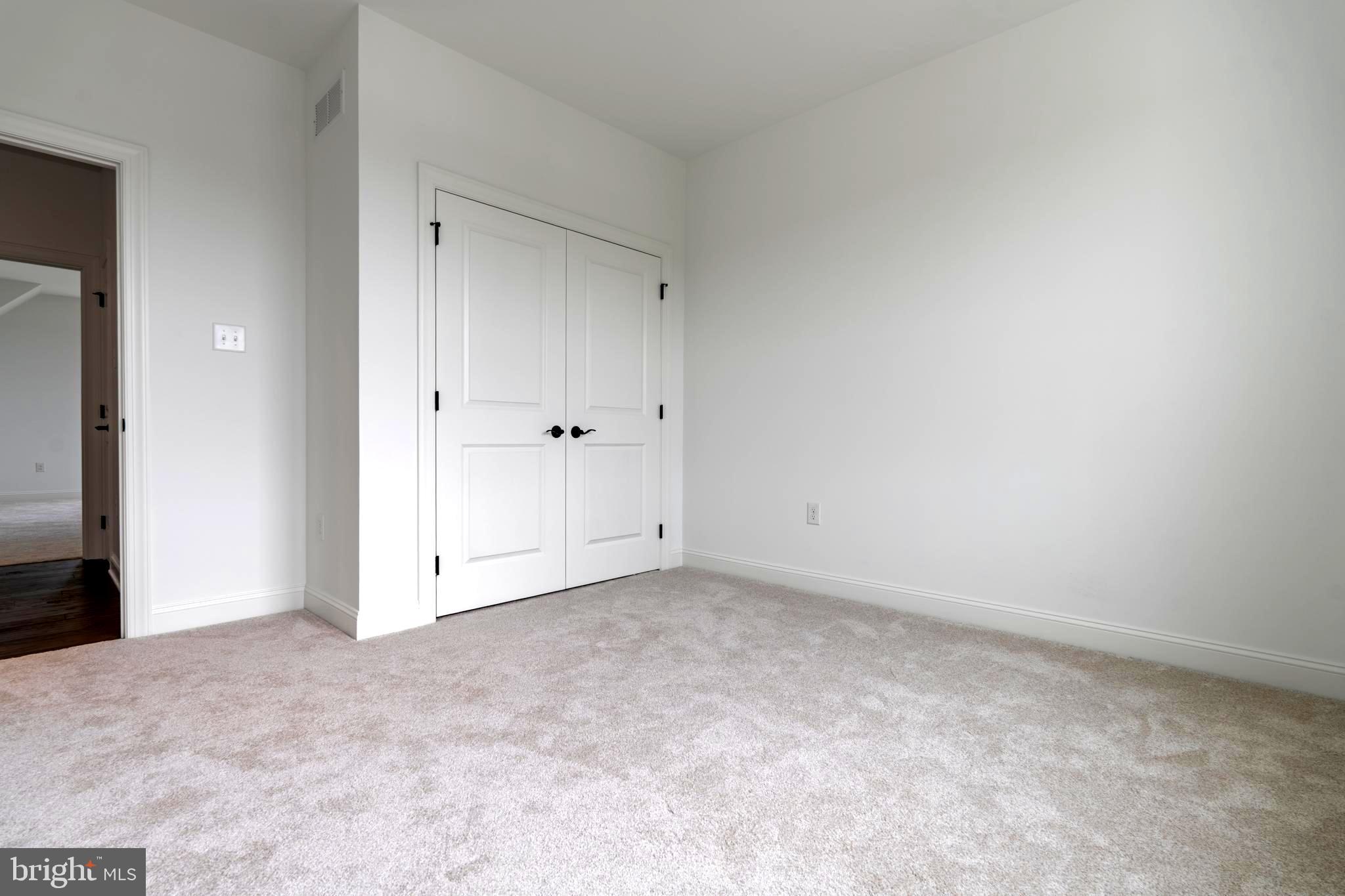 THE MEADOWS AT LONGVIEW - Residential