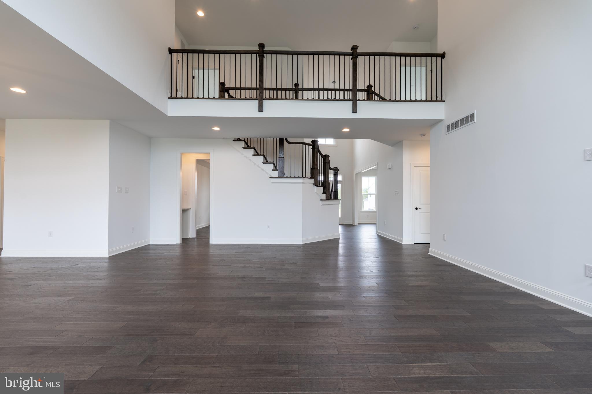 THE MEADOWS AT LONGVIEW - Residential