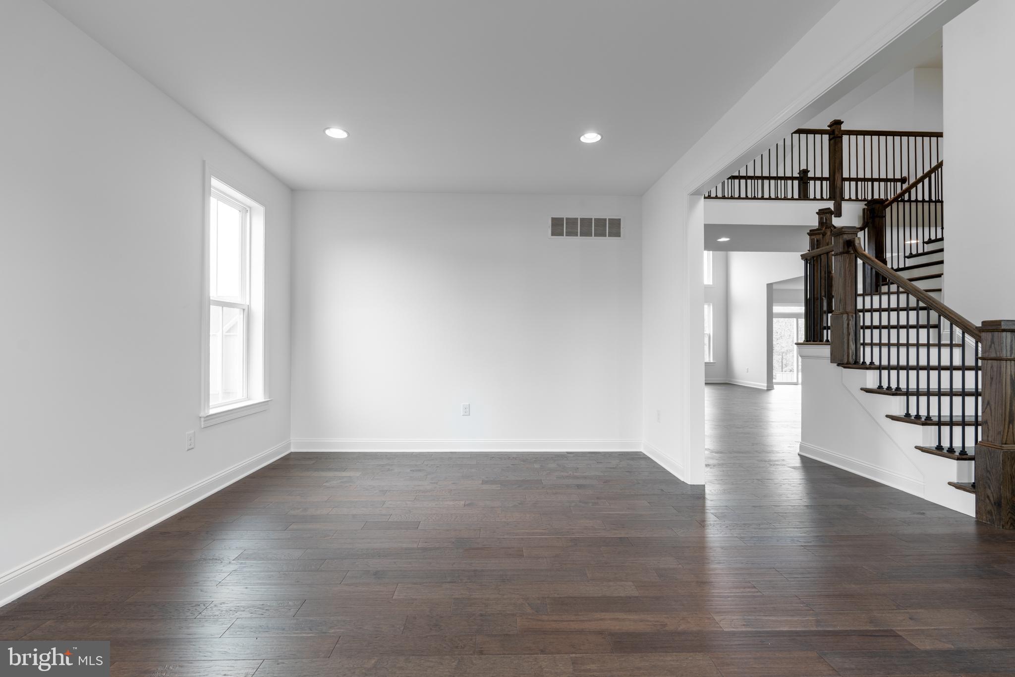 THE MEADOWS AT LONGVIEW - Residential