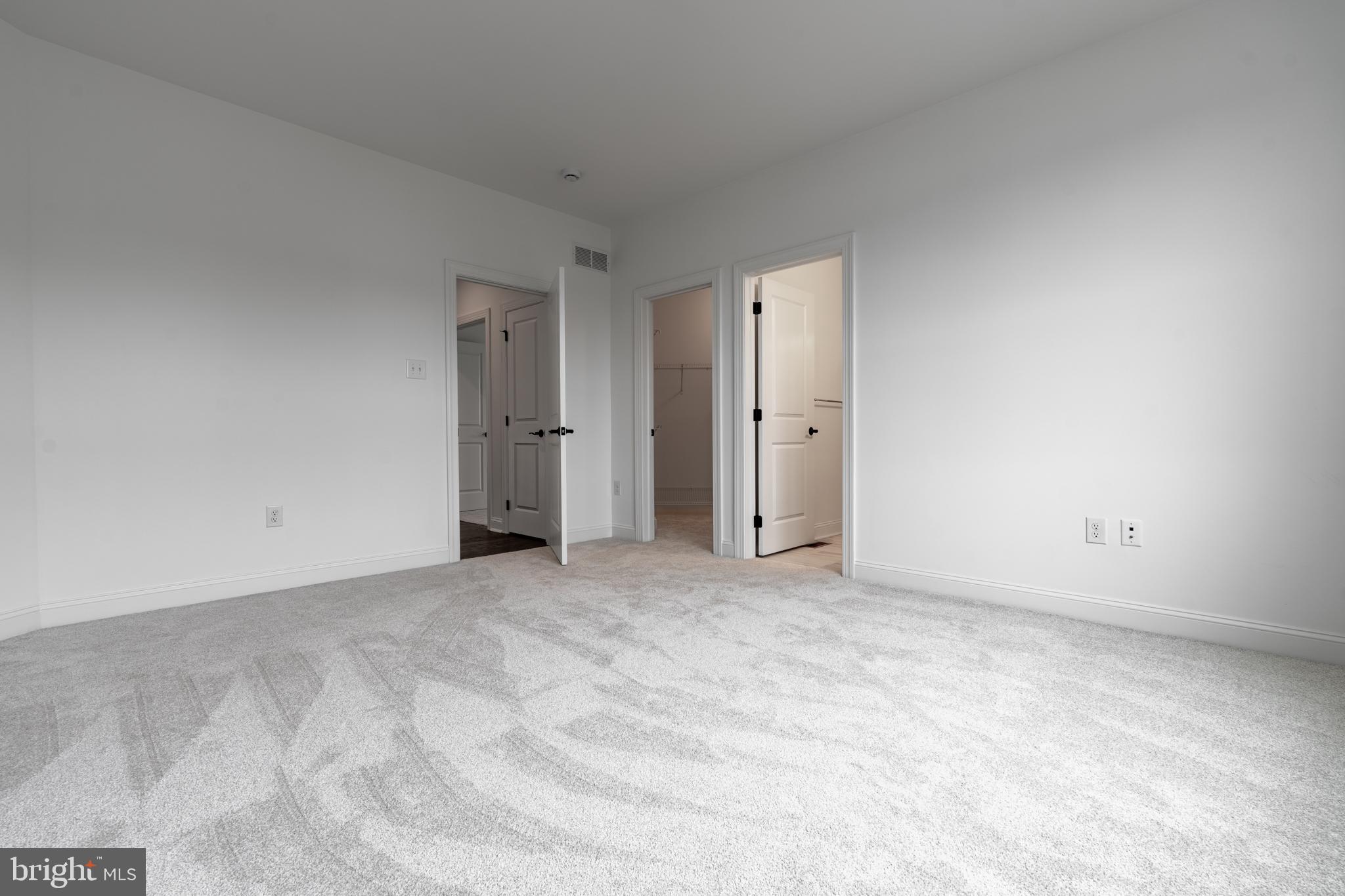 THE MEADOWS AT LONGVIEW - Residential