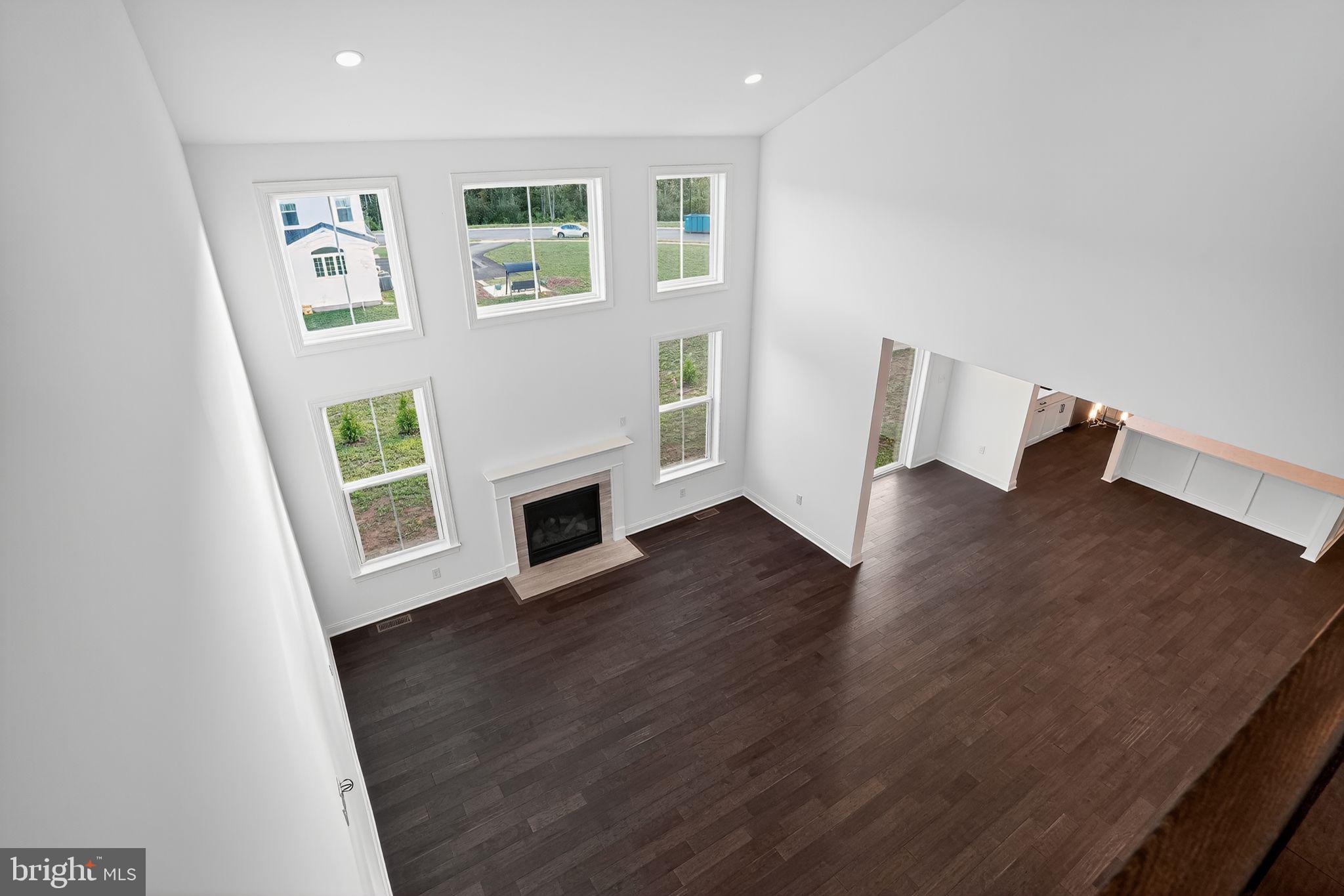 THE MEADOWS AT LONGVIEW - Residential