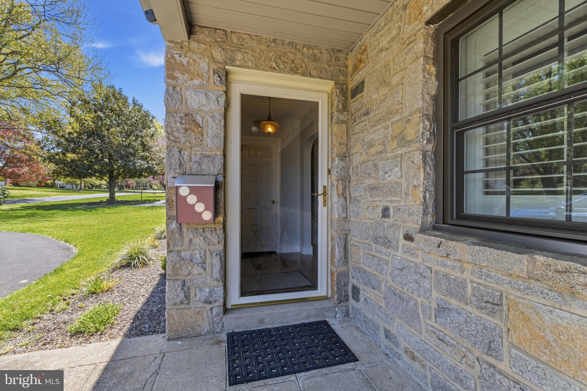 1105 HILLSIDE BOULEVARD