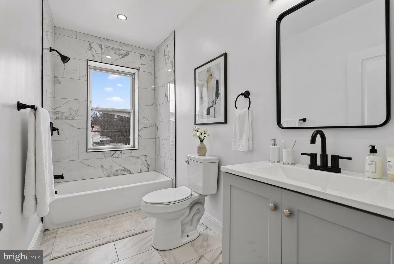 CLIFTON PARK - Residential