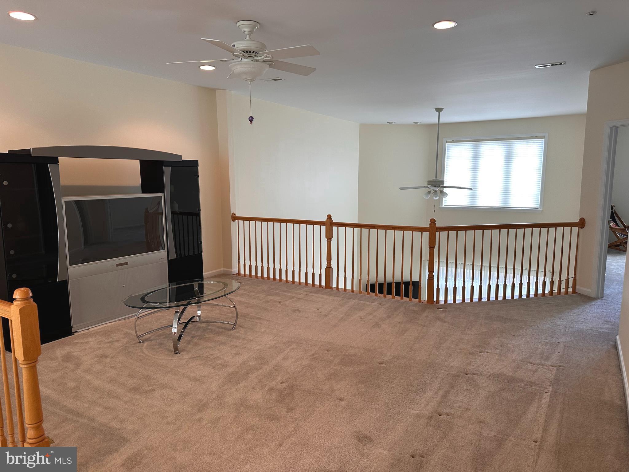 SNOWDEN OVERLOOK - Residential