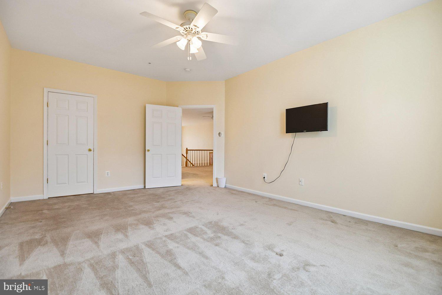 SNOWDEN OVERLOOK - Residential