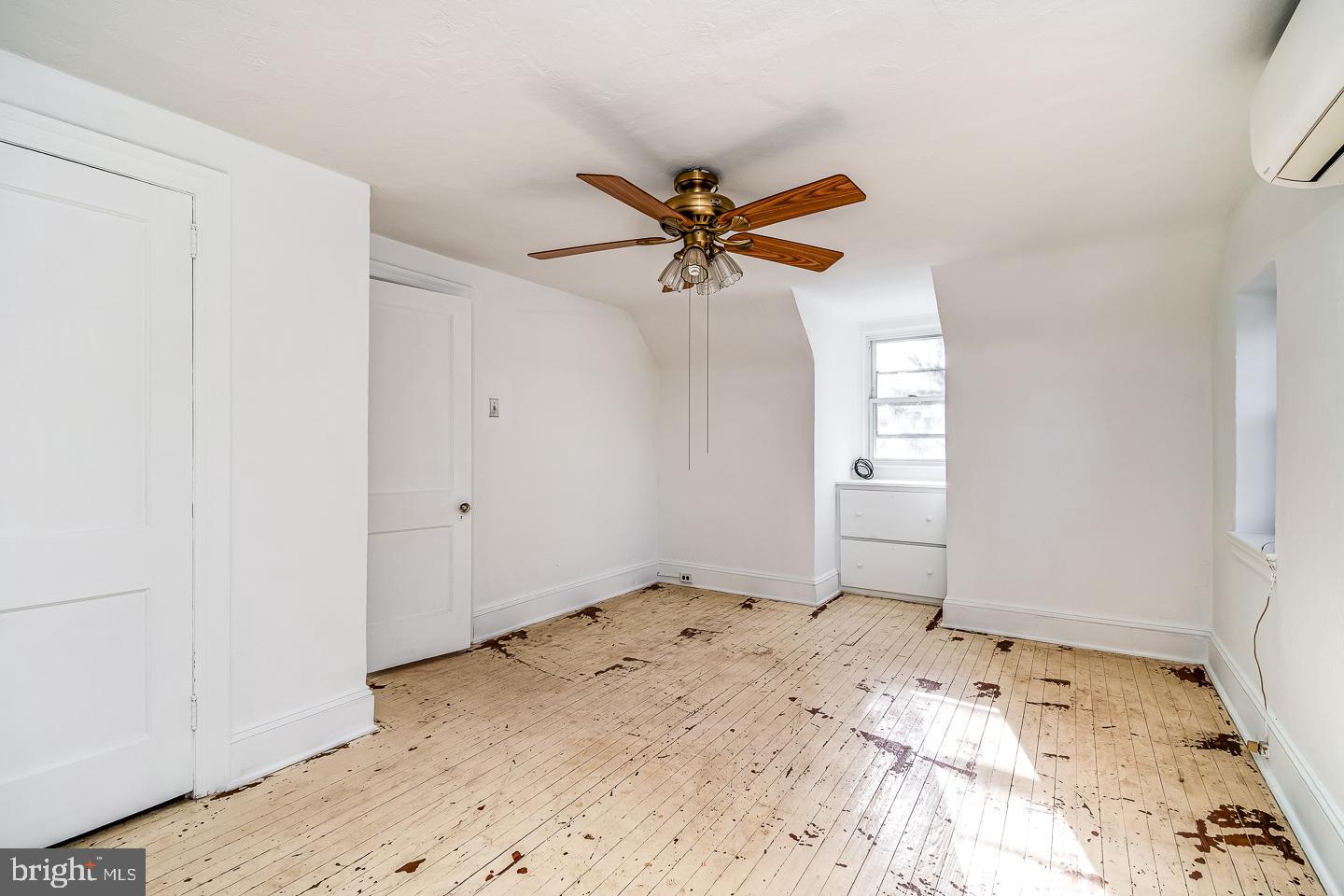 ELKINS PARK - Residential