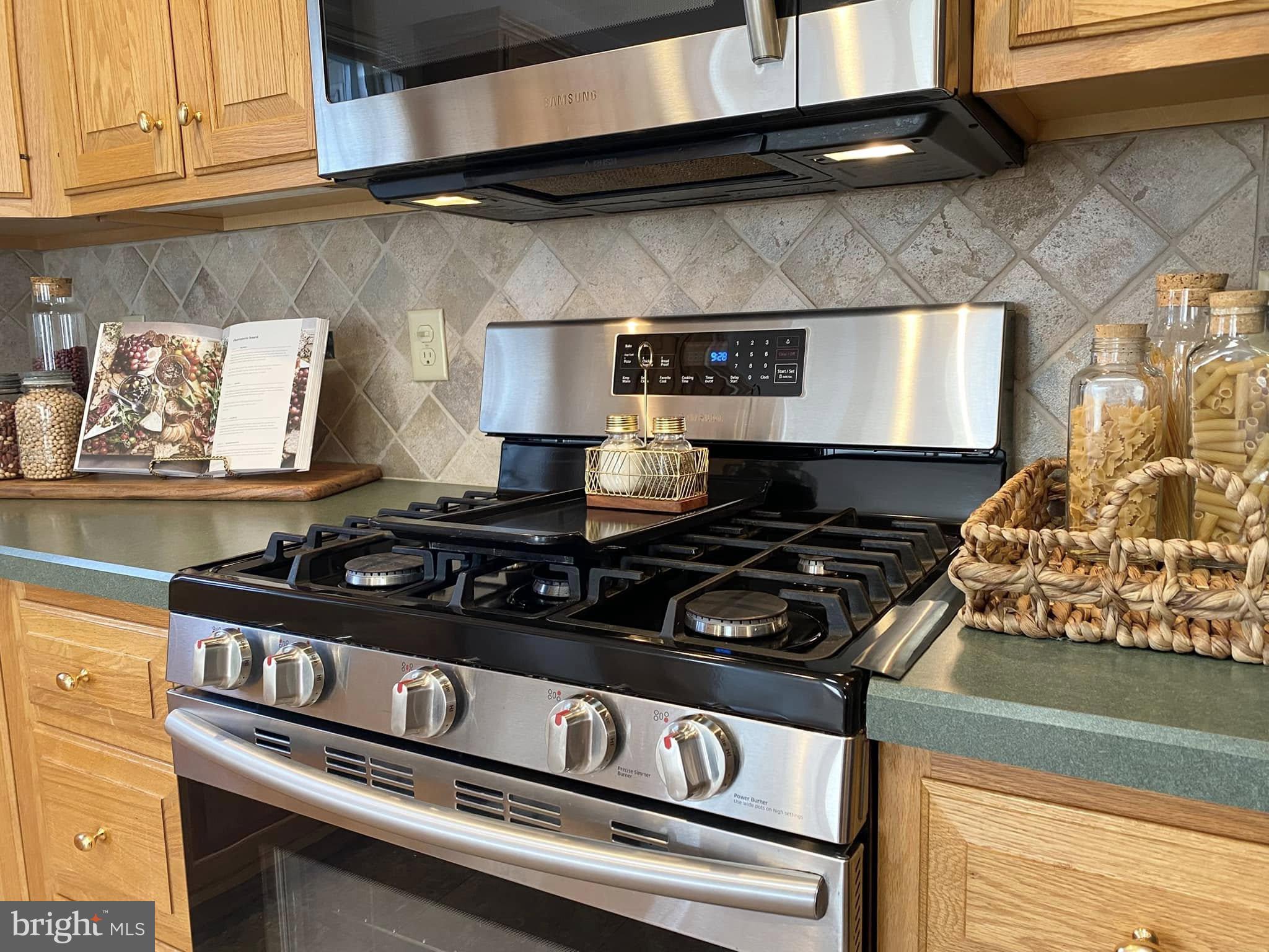 ARBOR GATE - Residential