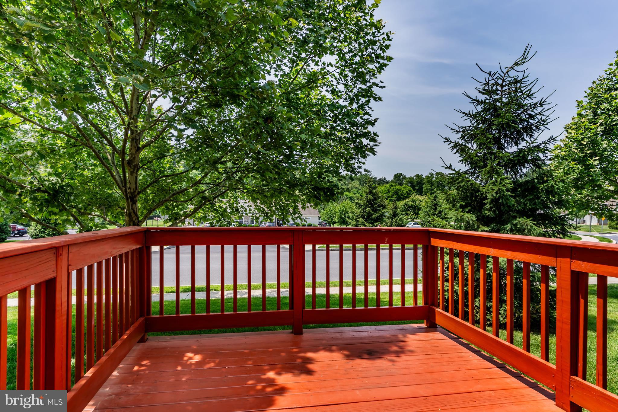 WINDING HILLS - DORSET SQ - Residential