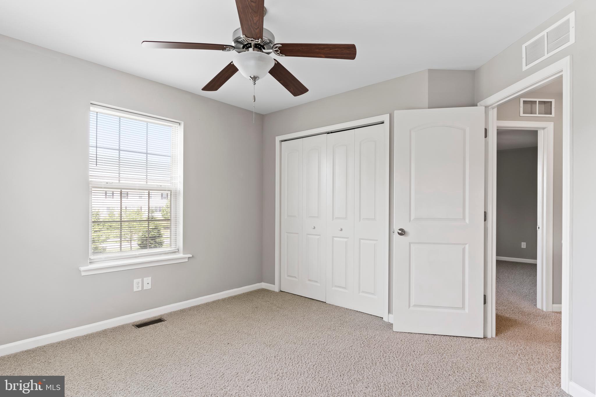 WINDING HILLS - DORSET SQ - Residential