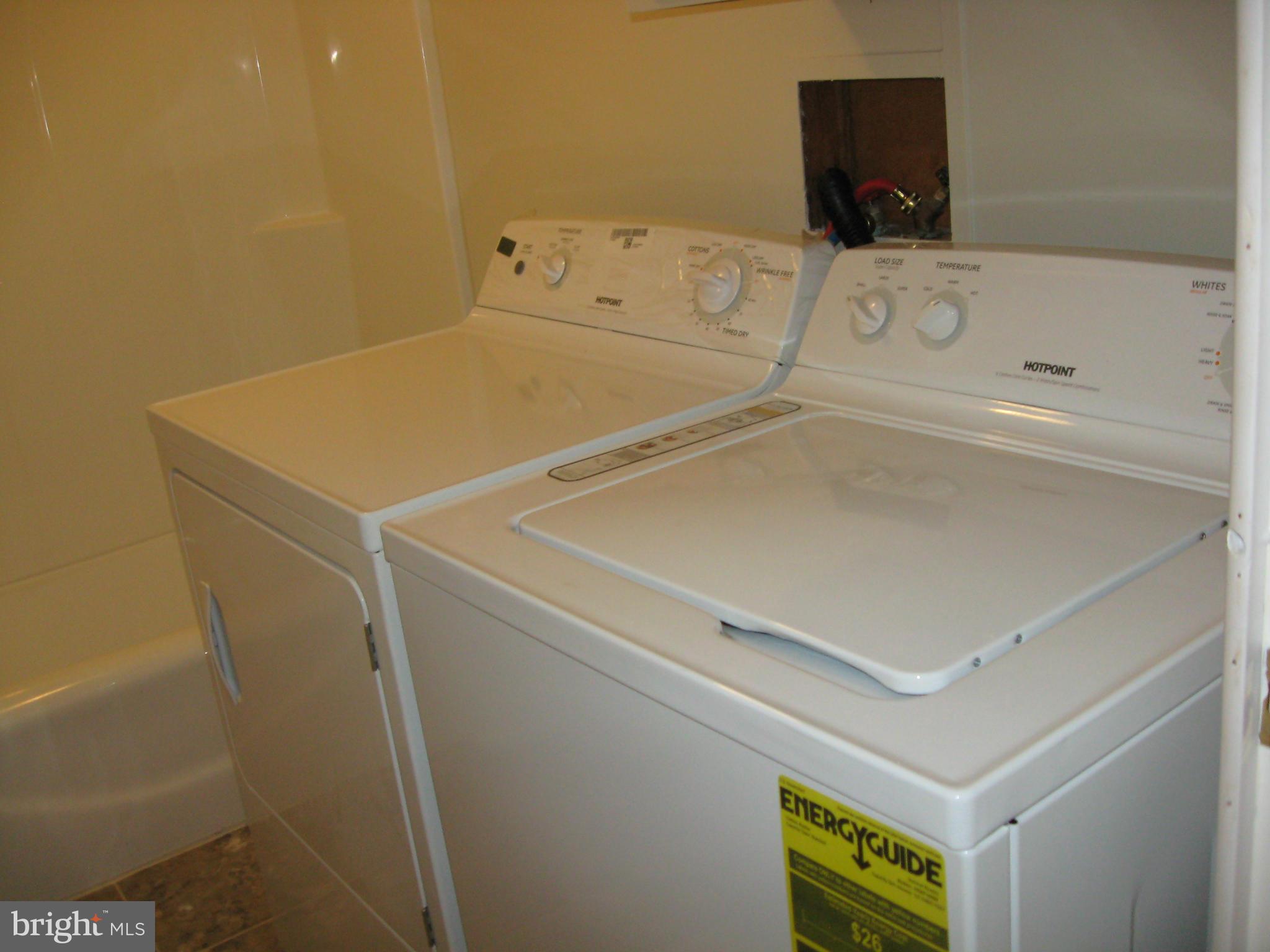 HILLANDALE HOMES - Residential