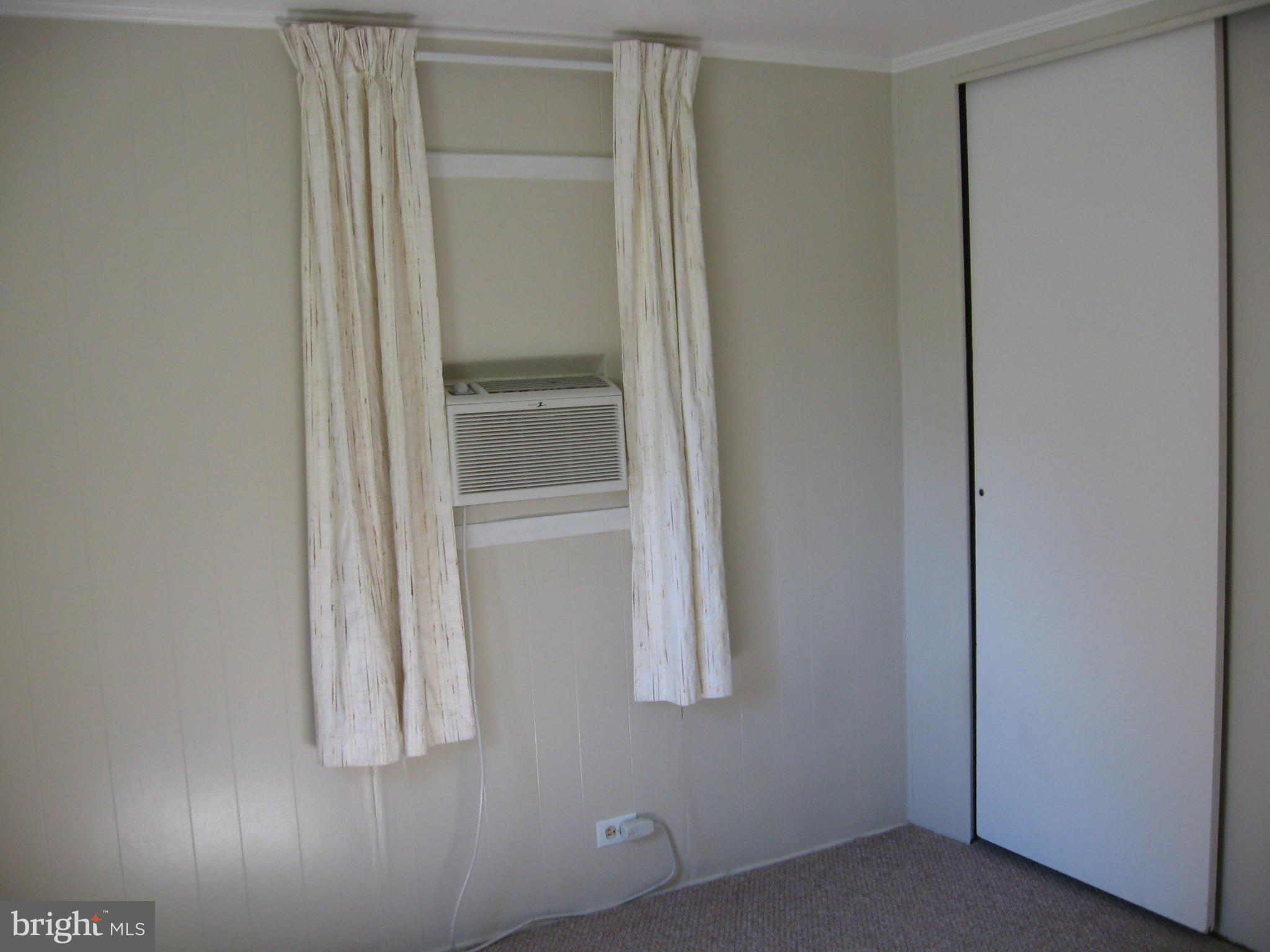 HILLANDALE HOMES - Residential