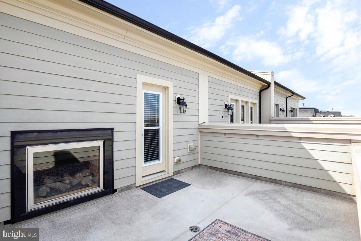 NATIONAL HARBOR - Residential Lease