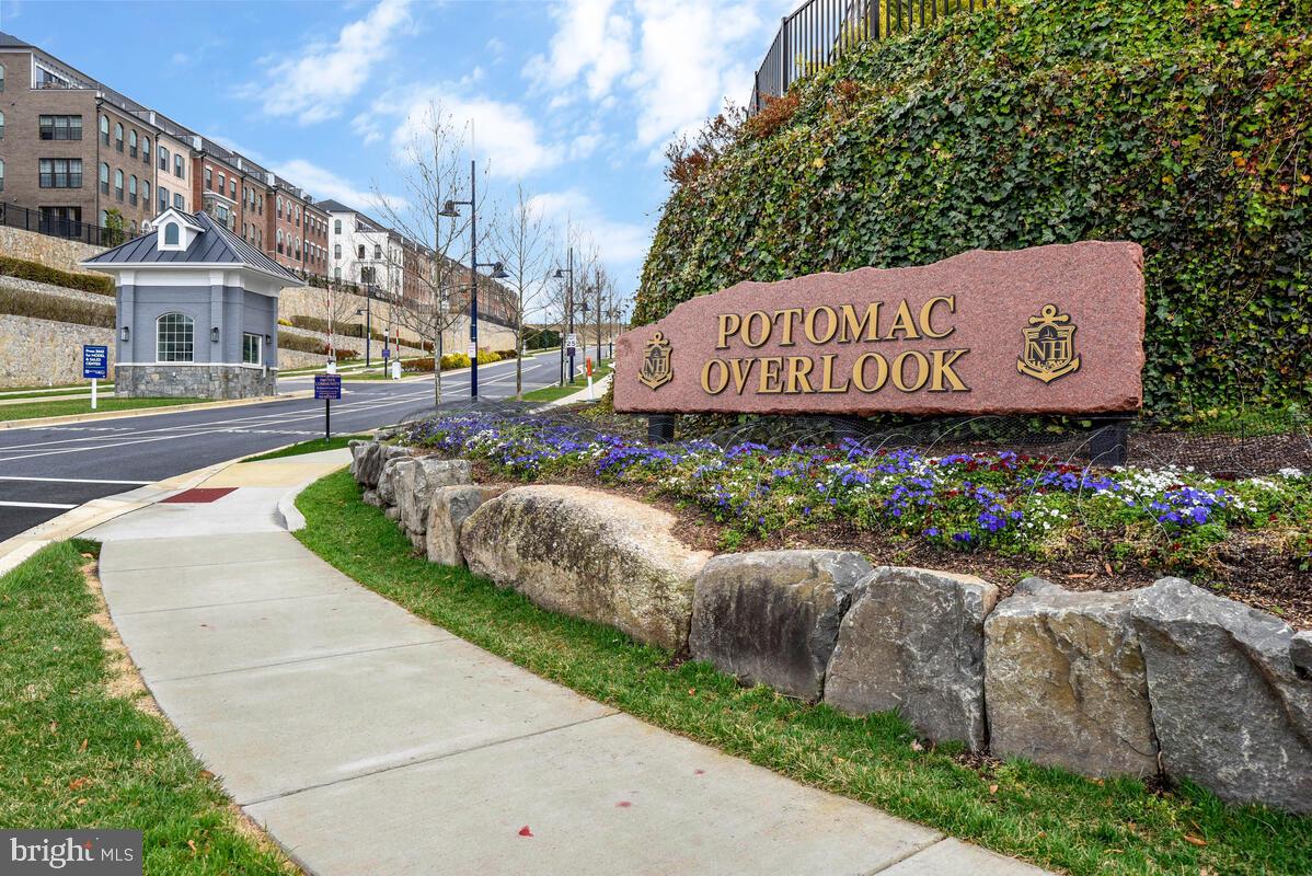 NATIONAL HARBOR - Residential Lease