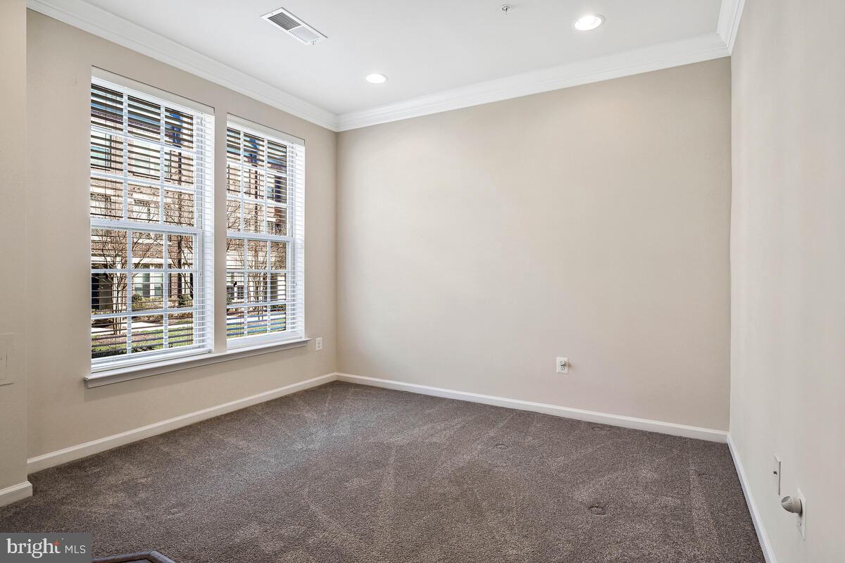 NATIONAL HARBOR - Residential Lease