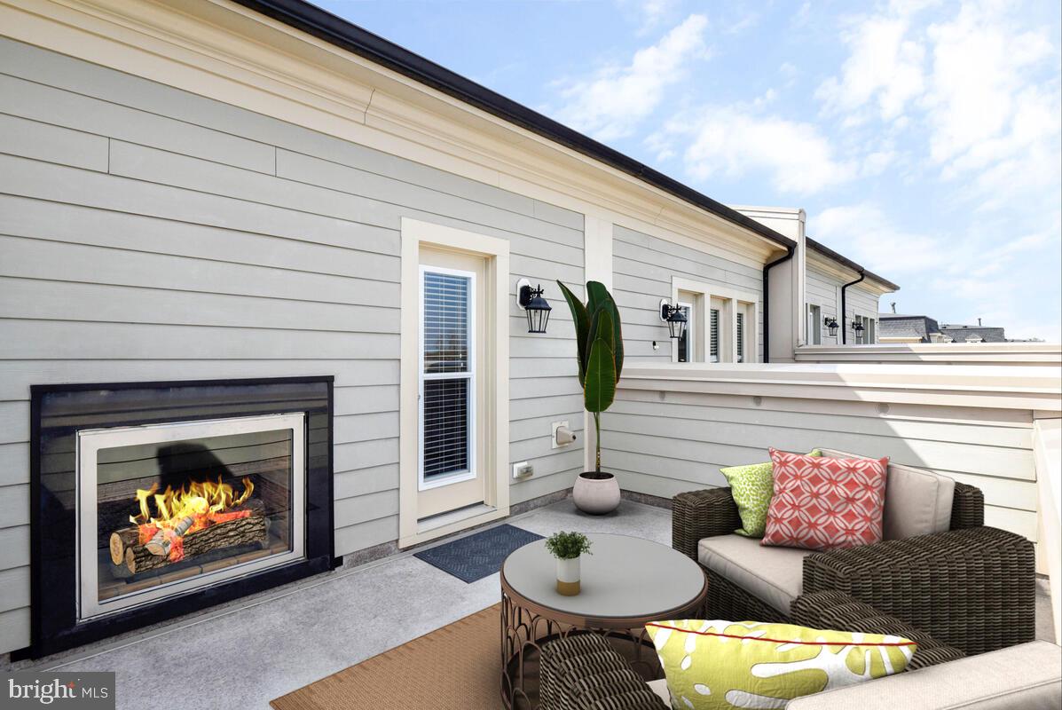 NATIONAL HARBOR - Residential Lease