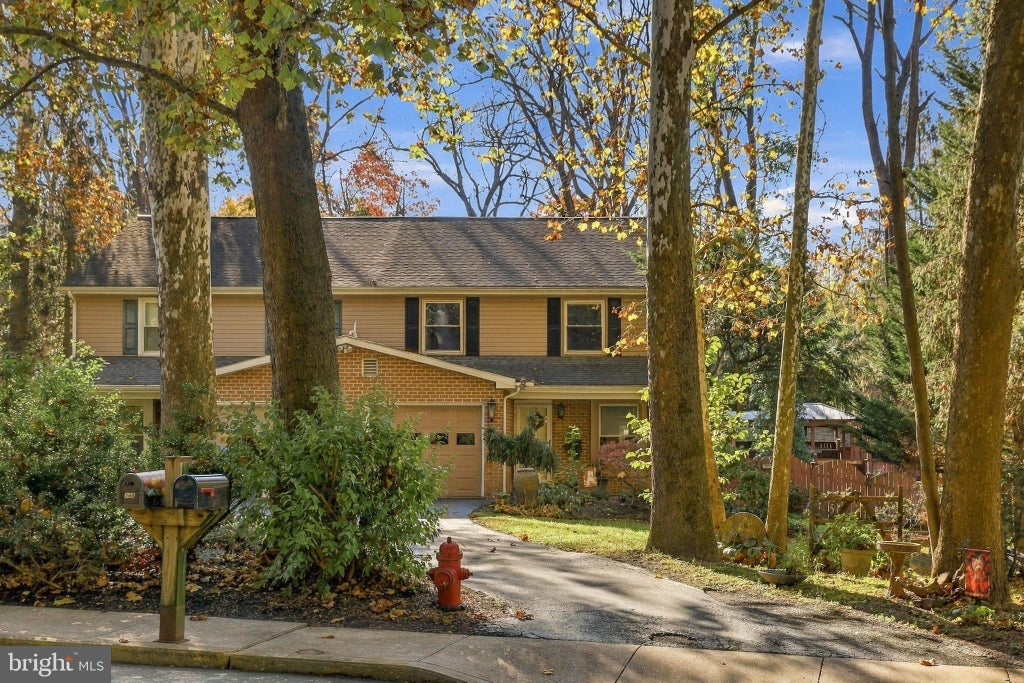 Photo of 248 N 11th Street, AKRON, PA 17501 (MLS # PALA2097760)