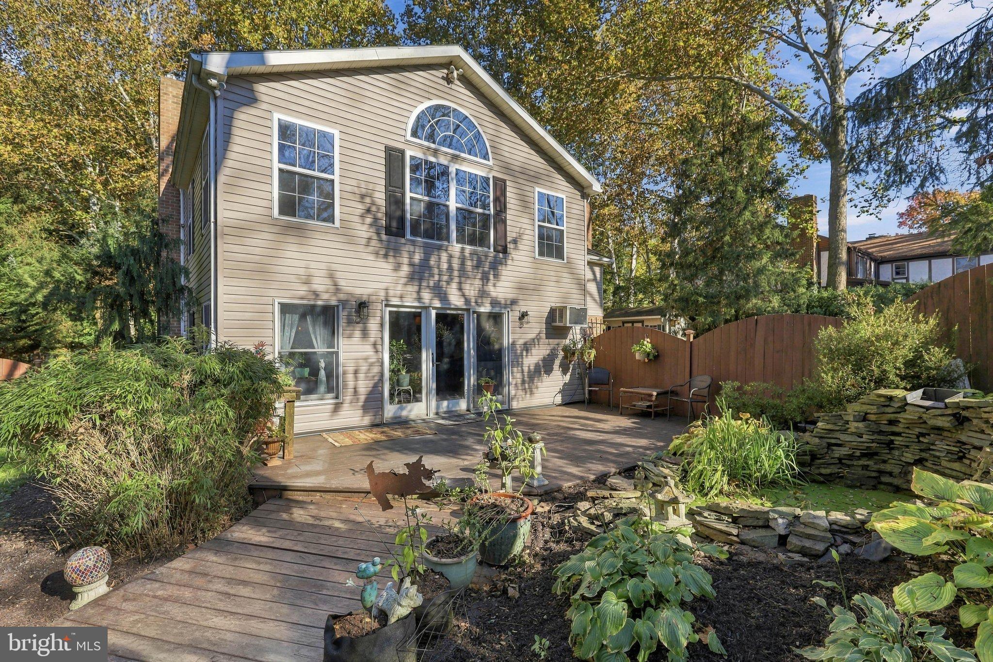 248 N 11TH STREET