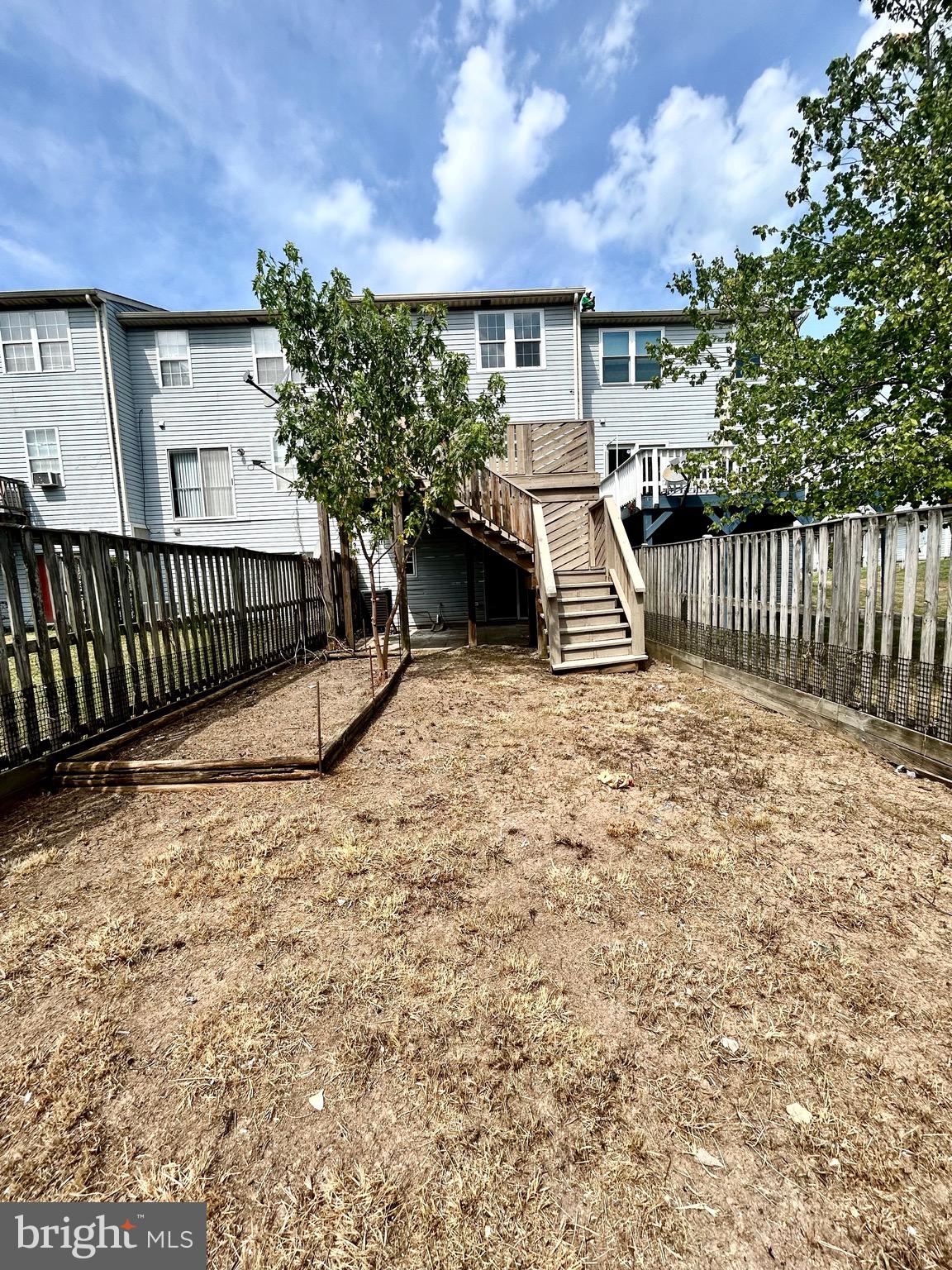 WOODBRIDGE CENTER - Residential