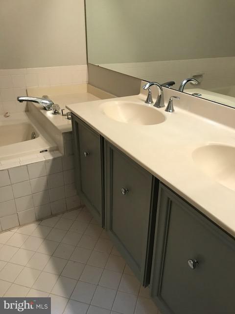 TIMBERLAWN - Residential Lease