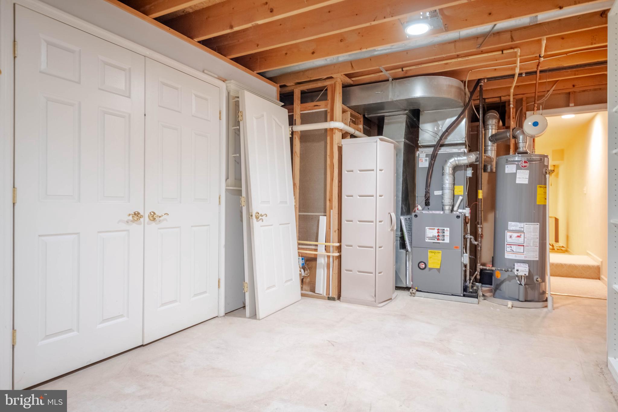 BEACHWOOD ESTATES - Residential