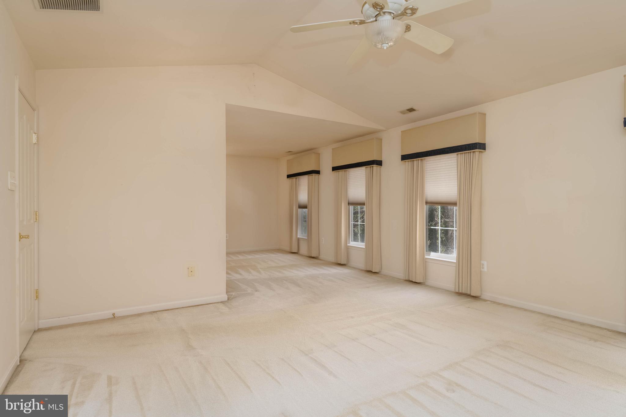 BEACHWOOD ESTATES - Residential