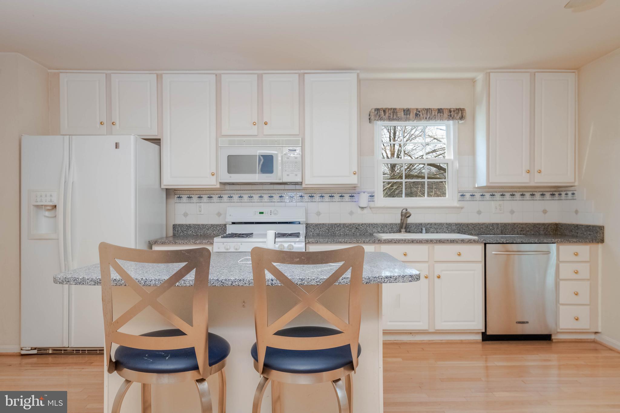 BEACHWOOD ESTATES - Residential