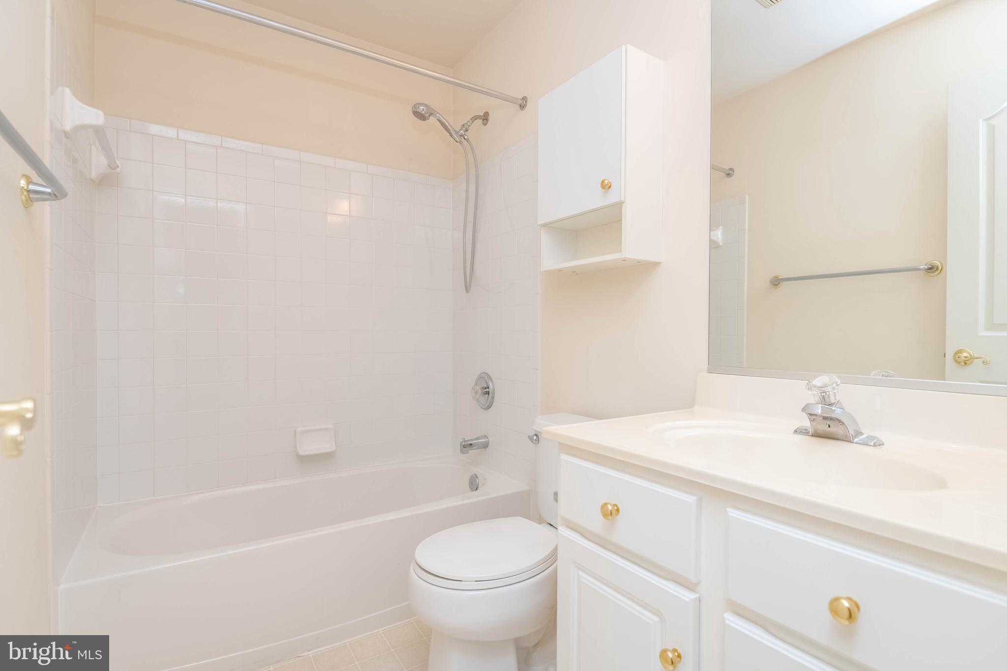 BEACHWOOD ESTATES - Residential