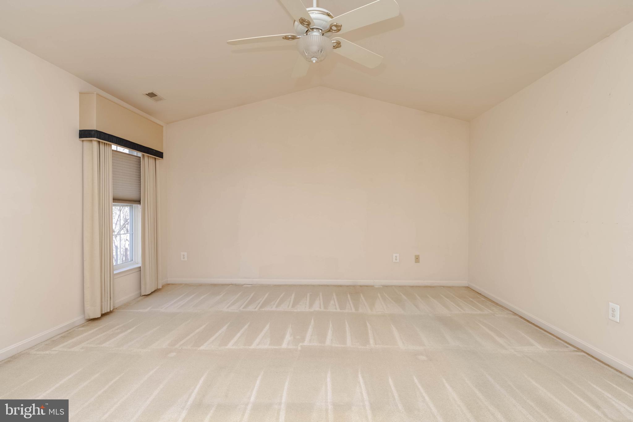 BEACHWOOD ESTATES - Residential