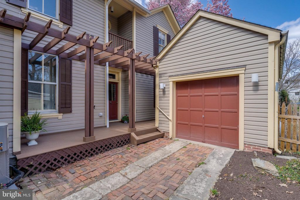listing image 44