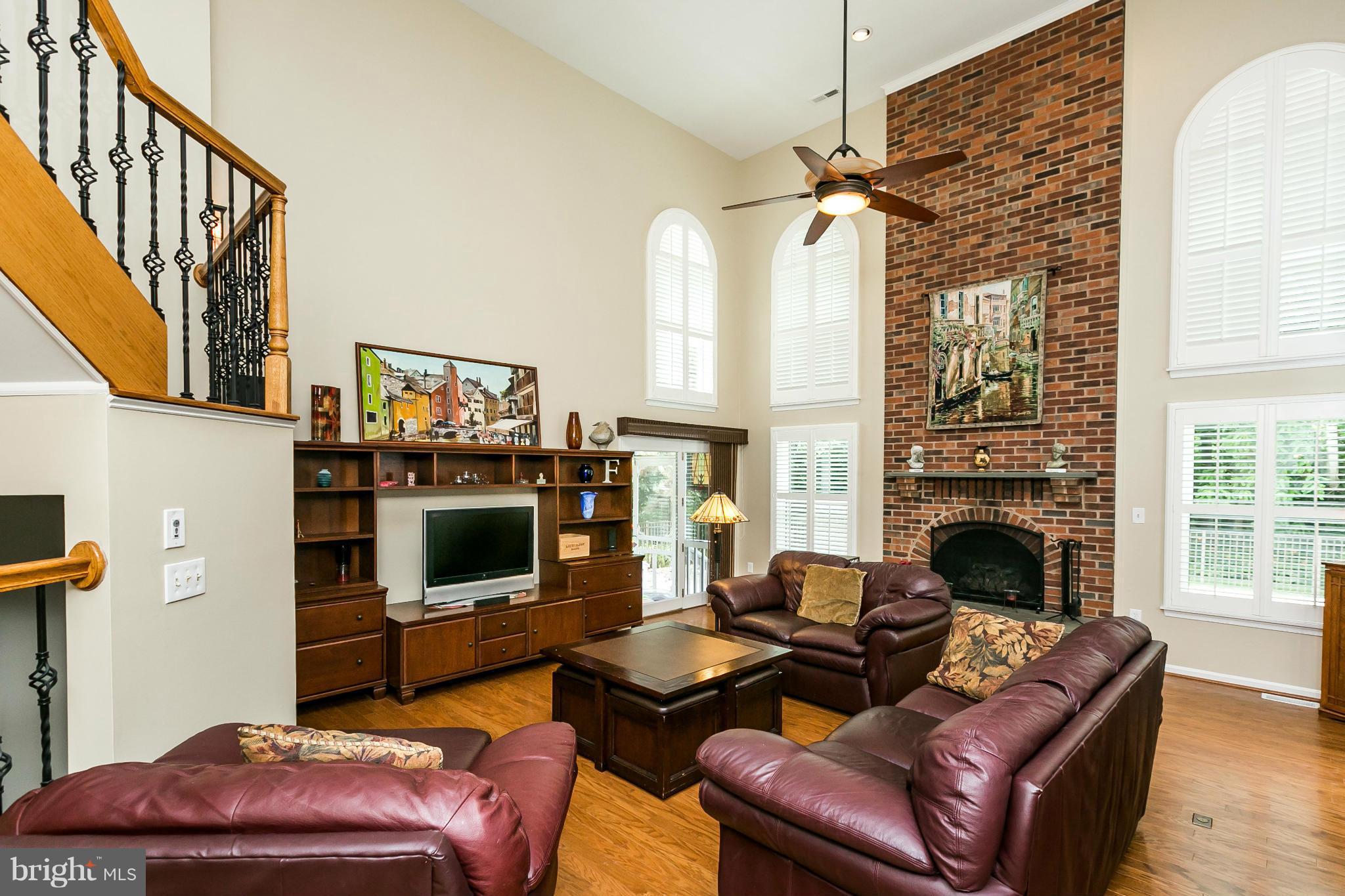 SHADOW POINT - Residential Lease