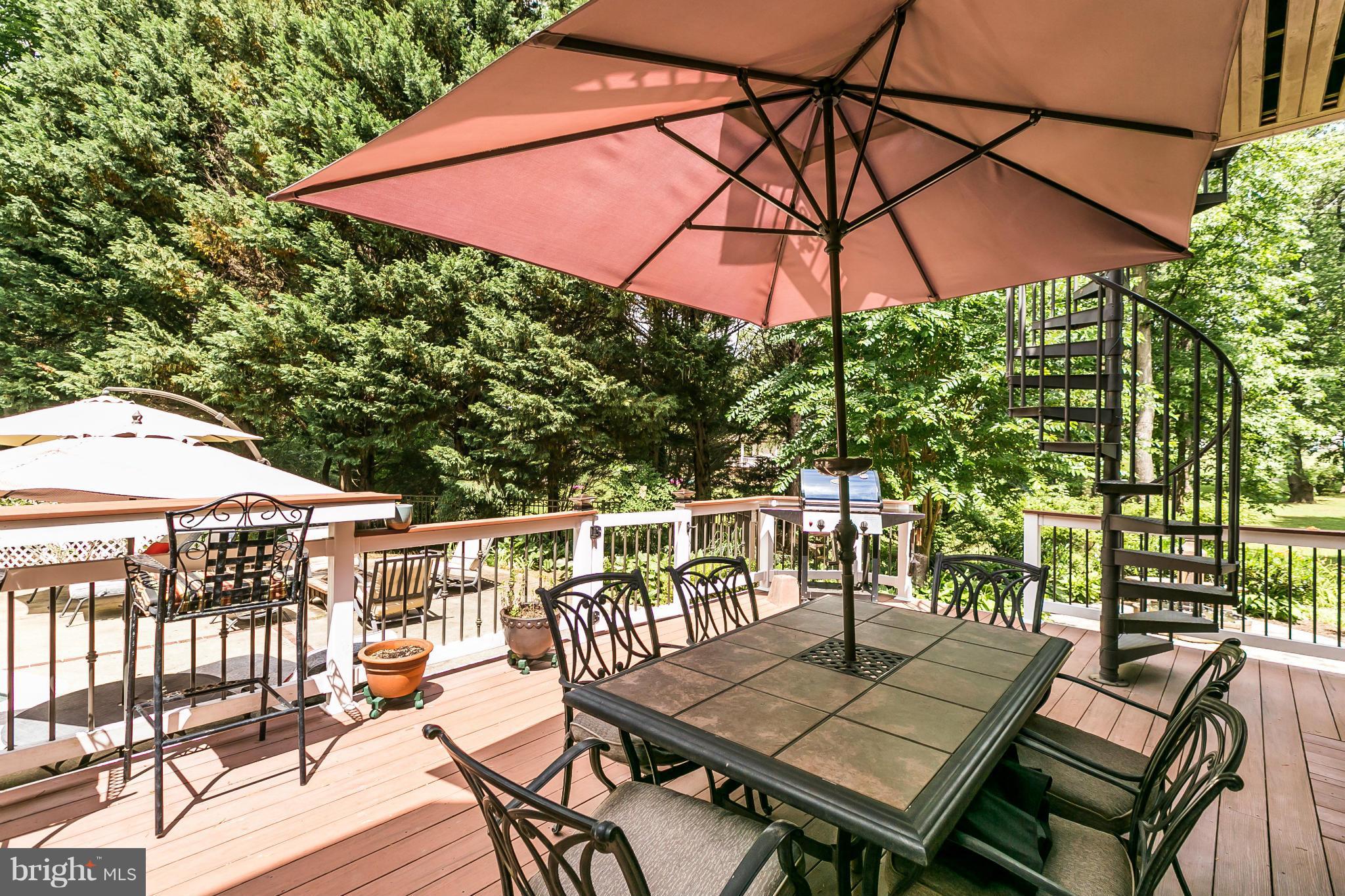 SHADOW POINT - Residential Lease