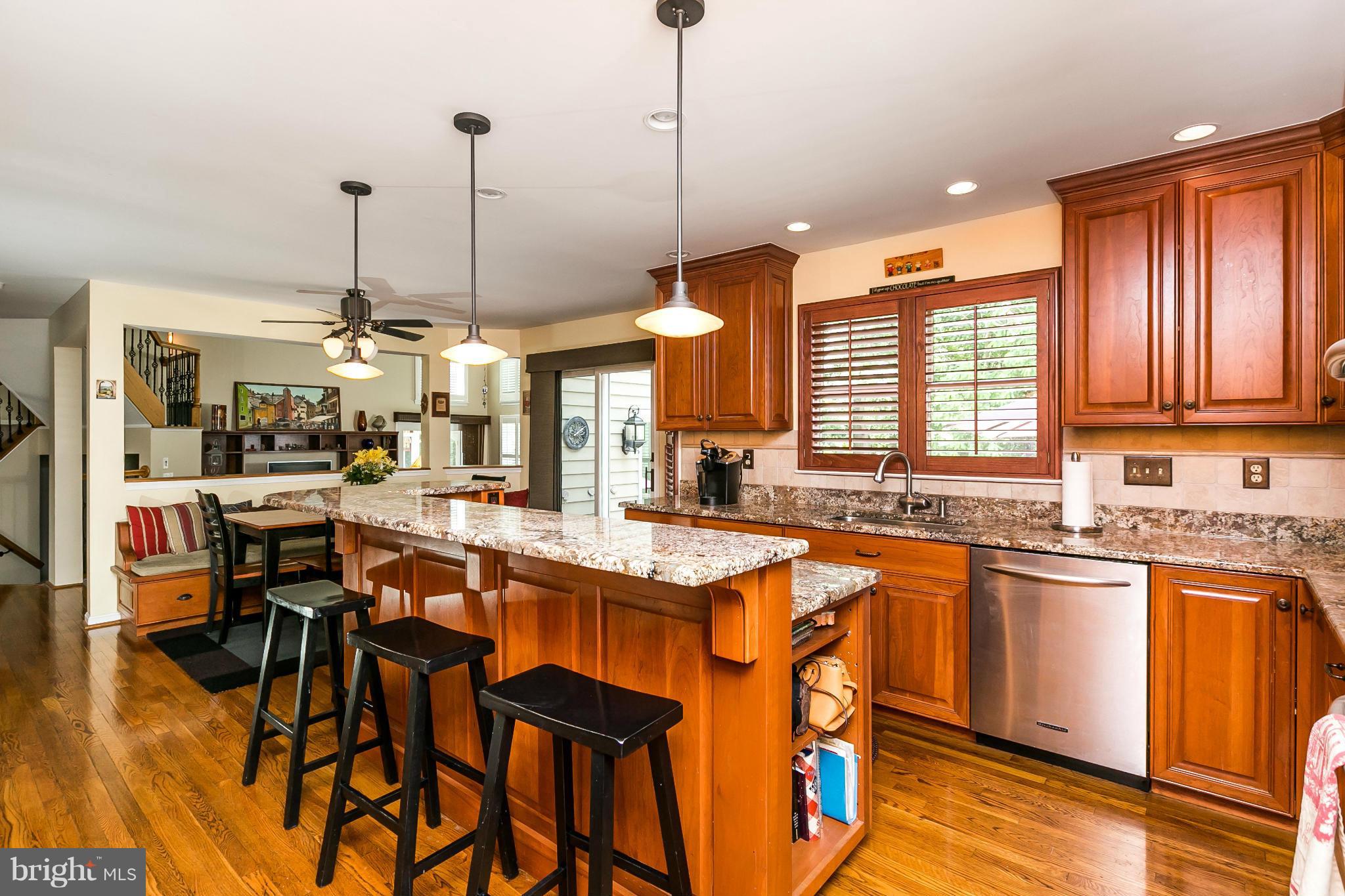 SHADOW POINT - Residential Lease