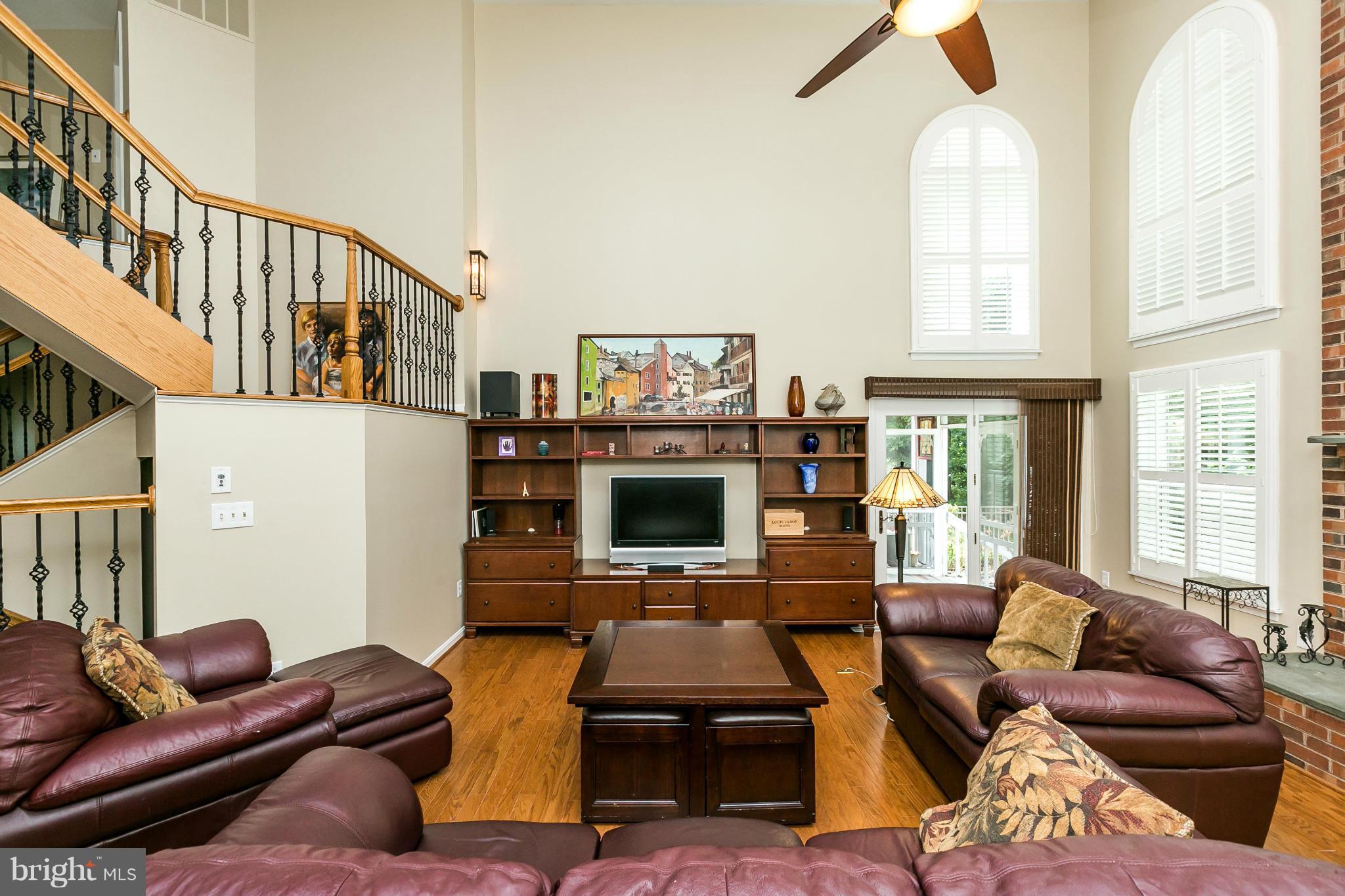 SHADOW POINT - Residential Lease