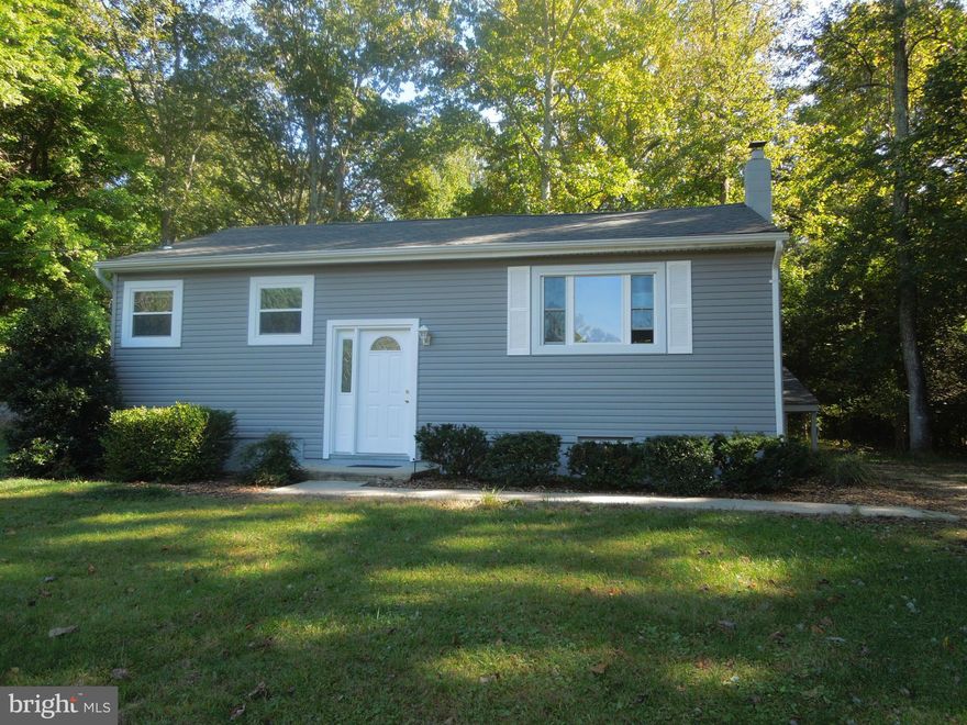 Single family home for you to enjoy your privacy but so convenient to everywhere. Last house on the street. Large master bedroom with bath. House has been updated within the last 2 years. Updated baths and kitchen. Features newer cabinets, granite s/s appliances. Lower level family room. Plenty of parking. Tenant responsible for water softener salt and upkeep. House is lead free.