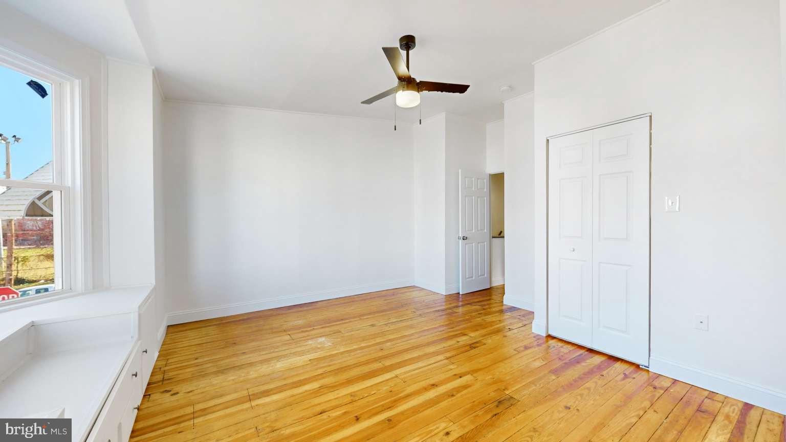 MILL CREEK - Residential