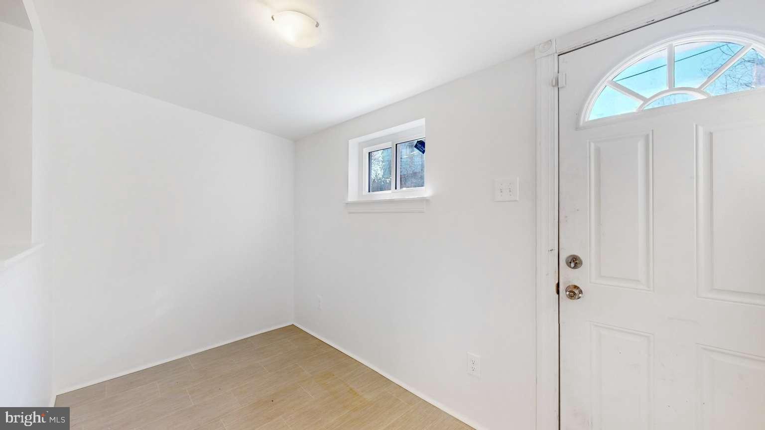 MILL CREEK - Residential