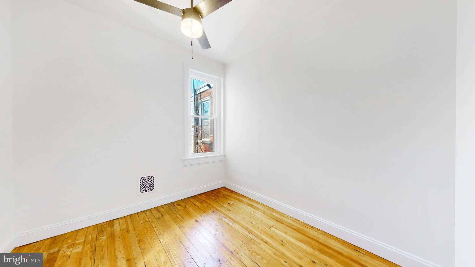 MILL CREEK - Residential