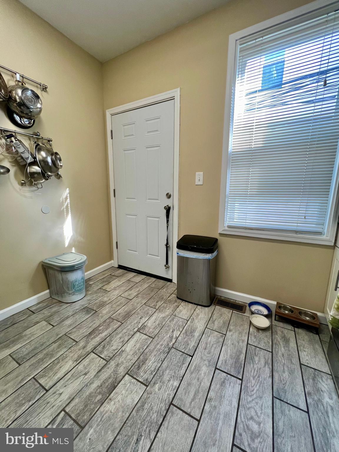 WHITMAN - Residential Lease